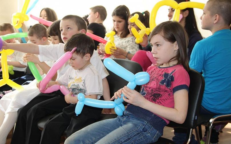 Депутаты Госсовета посетили социальный приют для детей и подростков «Гаврош» (Казань, 28 марта 2015 г.)