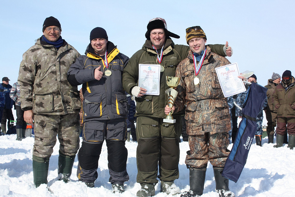 В Новосибирске прошли соревнования по подледному лову рыбы