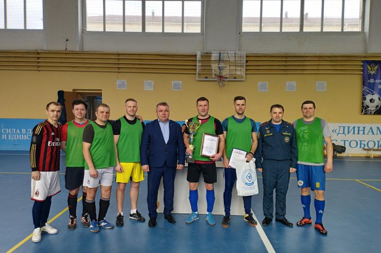 В Калуге завершился финальный турнир по мини-футболу среди спасателей 