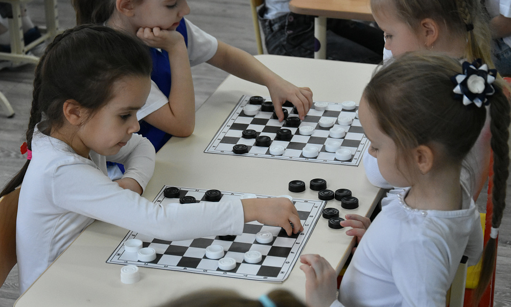 В Омске при поддержке регионального «Динамо» прошли детские соревнования по русским шашкам