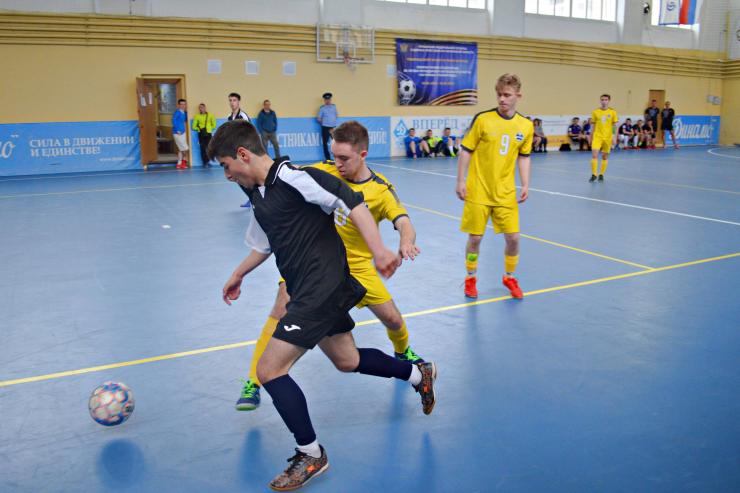 В Калуге в память о матче «На руинах Сталинграда» провели футбольный турнир 