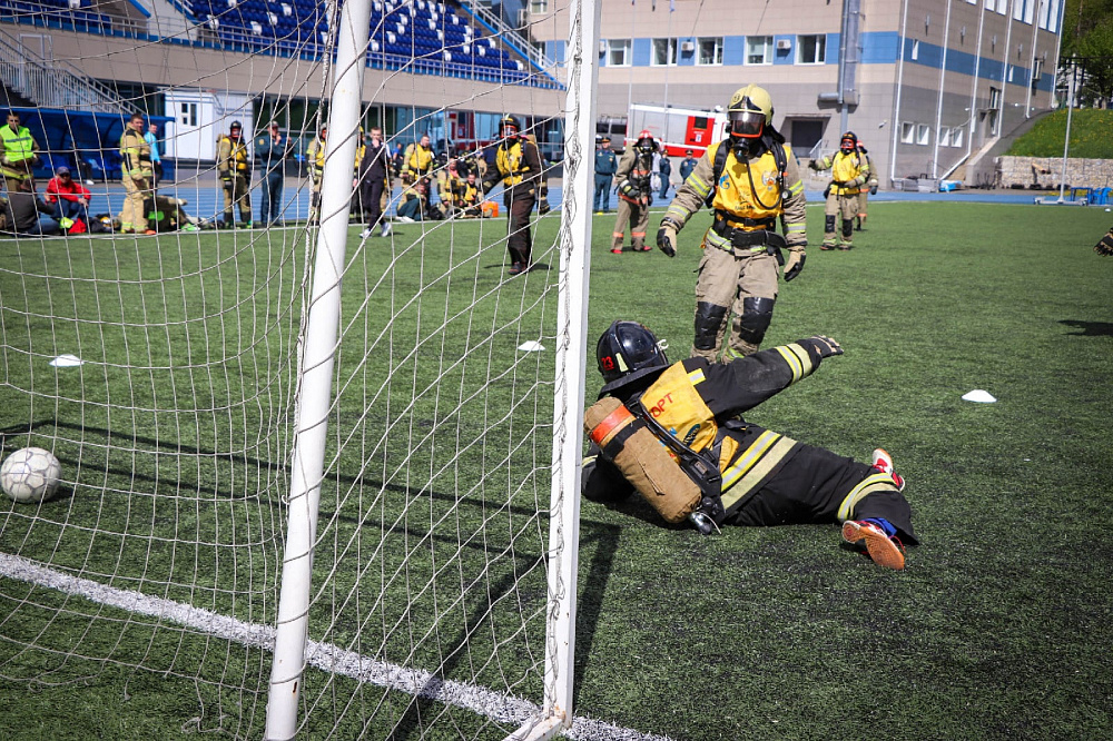 На стадионе Динамо в Ижевске состоялся республиканский финал соревнований по пожарному футболу
