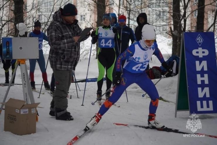      В Кемерове прошли динамовские соревнования по лыжным гонкам 