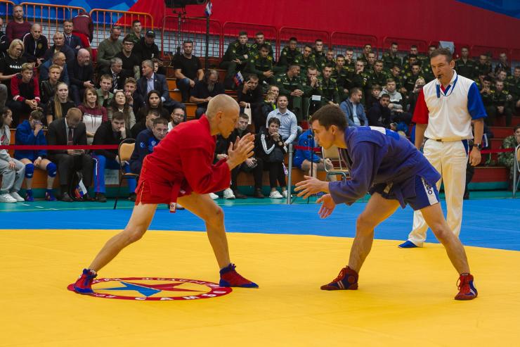 	В Ярославле завершились всероссийские соревнования по самбо и боевому самбо