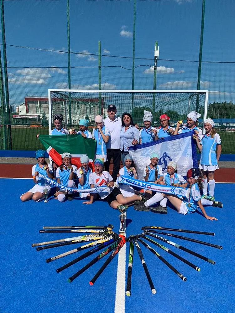 Юные динамовки Татарстана завоевали золото на Всероссийских соревнованиях «Подросток» по хоккею на траве среди девушек