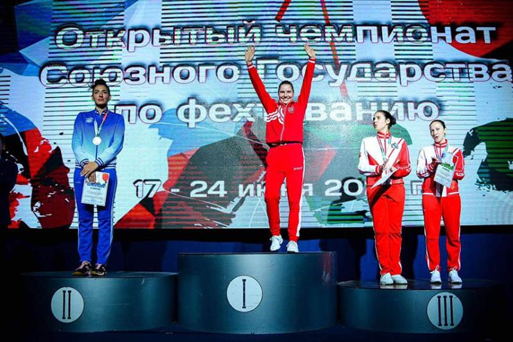 Динамовская фехтовальщица Светлана Трипапина завоевала золото открытого чемпионата Беларуси