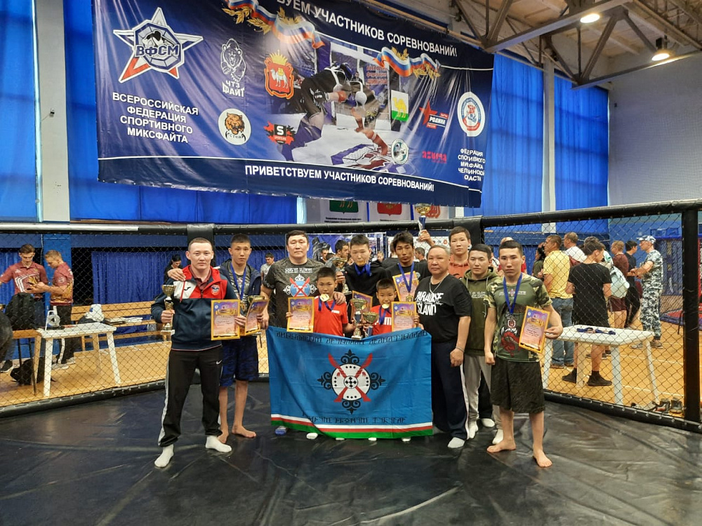 Успехи якутских юных динамовцев-миксфайтеров на Кубке Урала по спортивному миксфайту