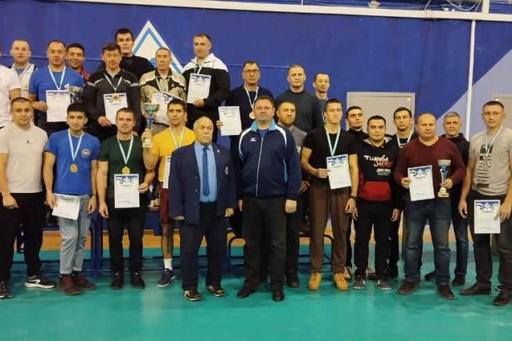          В Уфе завершился чемпионат «Динамо» по гиревому спорту
