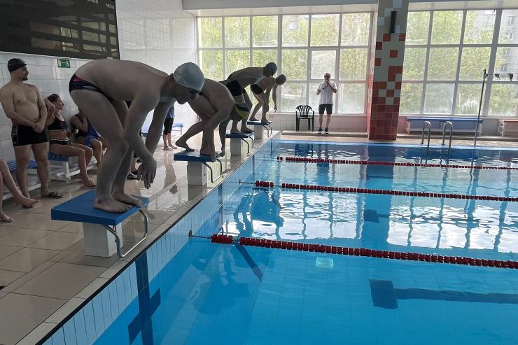 В Томске завершились динамовские соревнования по плаванию 