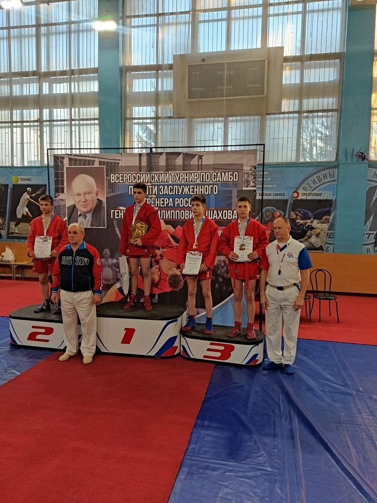 Динамовский спортсмен завоевал бронзу всероссийских соревнований по самбо 