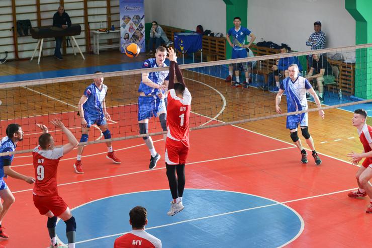 В Улан-Удэ прошла товарищеская встреча по волейболу, посвященная 100-летию Общества «Динамо» 