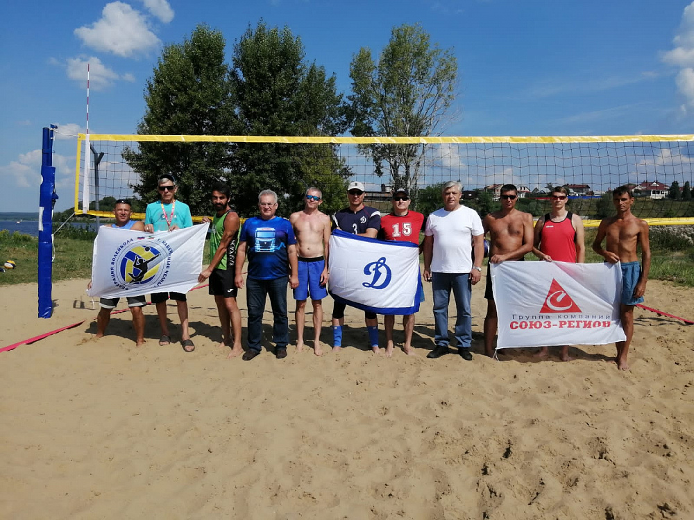 В Набережных Челнах при поддержке городского совета «Динамо» состоялся турнир по пляжному волейболу среди ветеранов