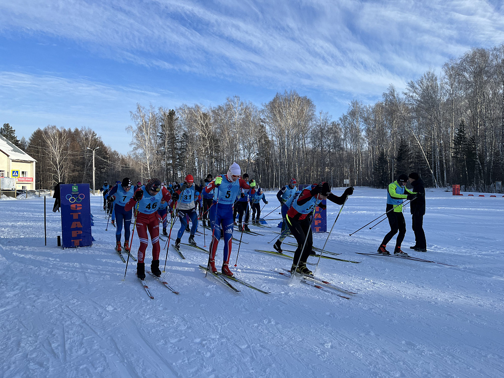 В Томске прошли динамовские соревнования по зимнему служебному многоборью и лыжным гонкам 
