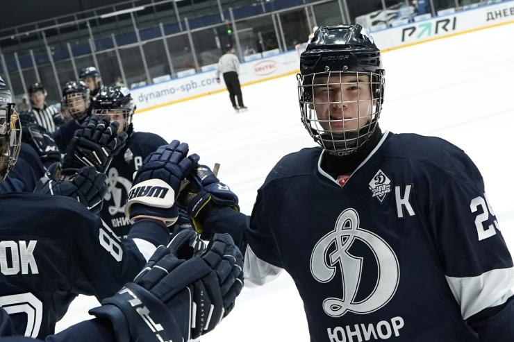 Хоккеисты «Динамо-Юниор» выиграли у «Металлурга ВО» в чемпионате НМХЛ