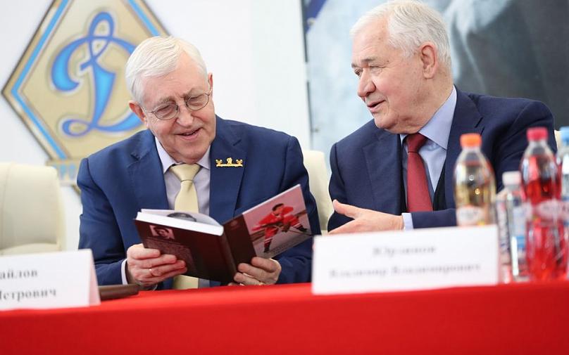 Хоккейная жизнь Станислава Петухова