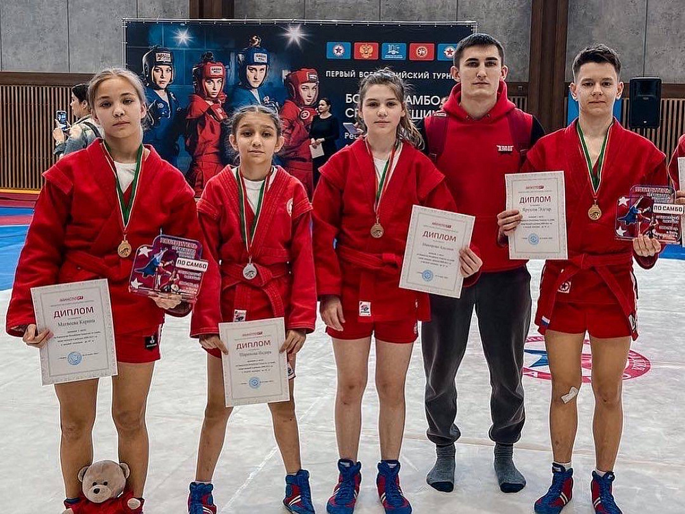 Юные динамовцы успешно выступили на первенстве Республики Татарстан по самбо среди юношей и девушек