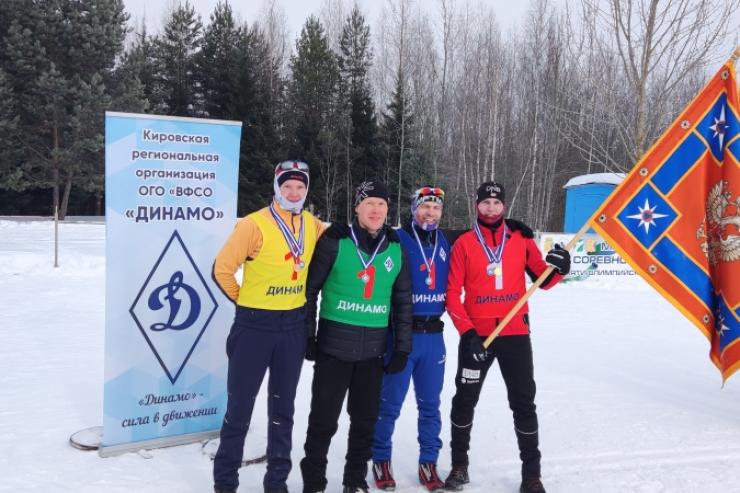 В Кирове прошли динамовские соревнования по лыжным гонкам