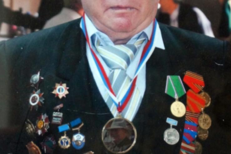 В Южно-Сахалинске открыли мемориальную доску в честь ветерана «Динамо» Василия Комышева