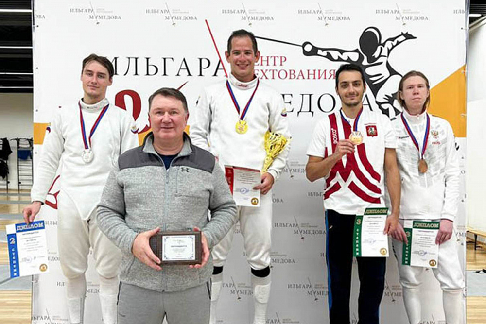 Московские динамовцы завоевали золото и серебро на всероссийских соревнованиях по фехтованию