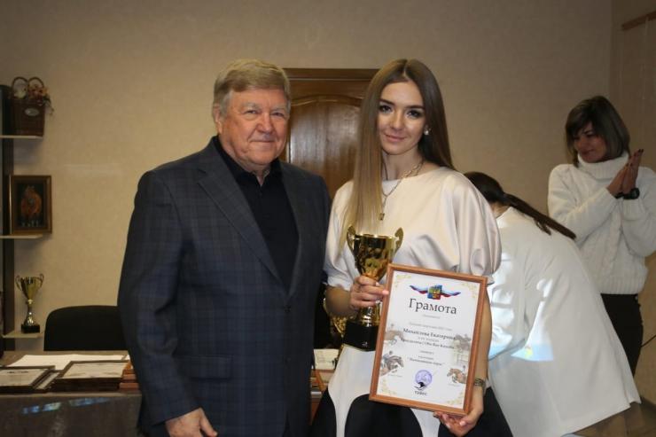 Динамовка по итогам 2021 года получила награду от Тамбовской областной Федерации конного спорта