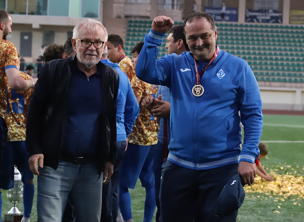 Глава Дагестана поздравил махачкалинское «Динамо» с выходом в первый дивизион Футбольной национальной лиги