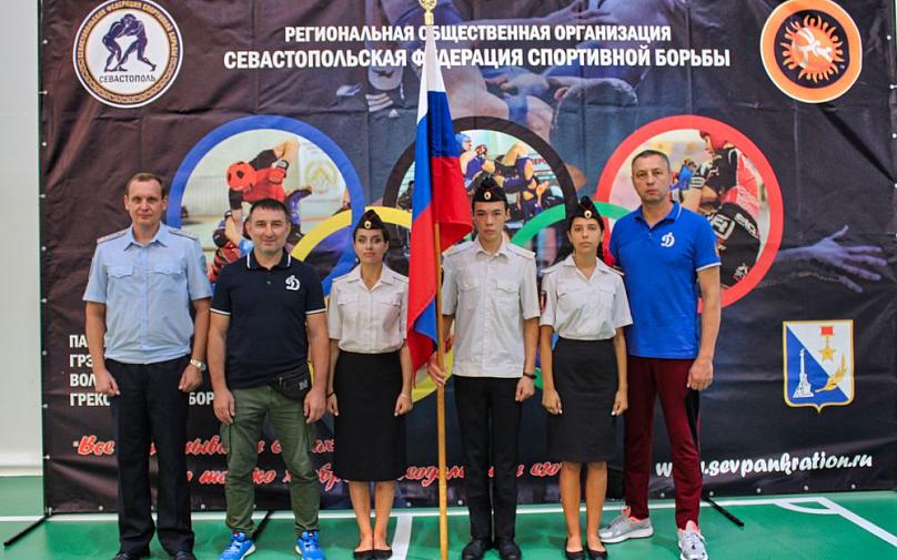 В Севастополе прошли детско-юношеские соревнования по спортивной борьбе «Юный динамовец»
