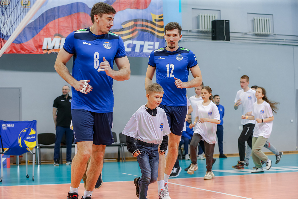 В Уфе  на стадионе «Динамо» состоялся волейбольный турнир «Эстафета поколений»