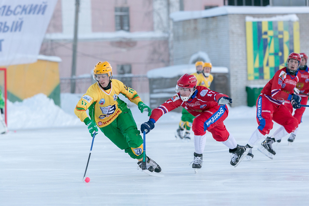Московские динамовцы сыграли за российскую молодежку в товарищеском матче по хоккею с мячом
