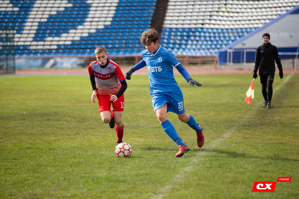 В Барнауле открыли филиал академии футбола имени Льва Яшина, а также определили обладателей «Кубка ВТБ» и «Осеннего кубка «Динамо» по футболу