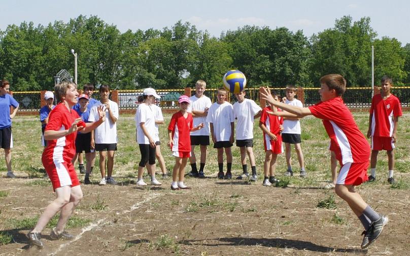 Национально-спортивный праздник «Сабантуй» на стадионе с. Актаныш Республики Татарстан (23-24 июня 2010 г.)
