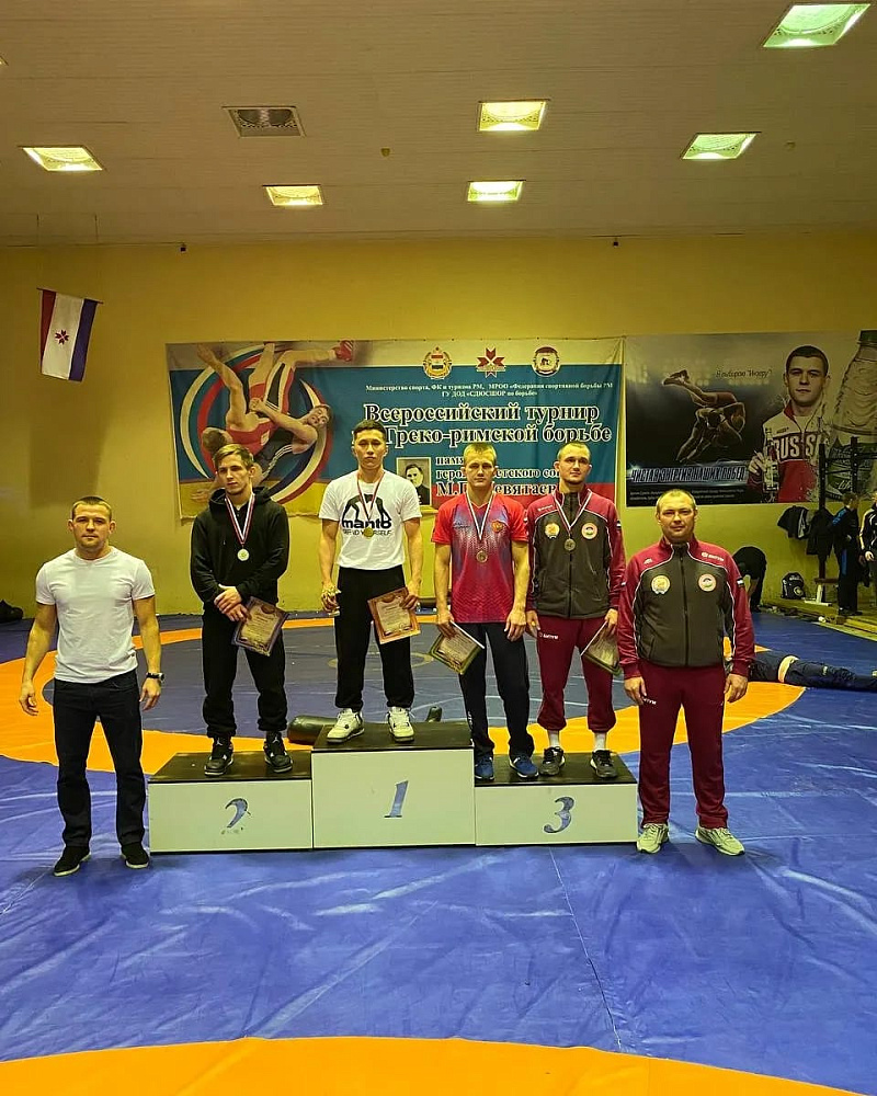 Татарстанский динамовец завоевал золото на соревнованиях ПФО по греко-римской борьбе