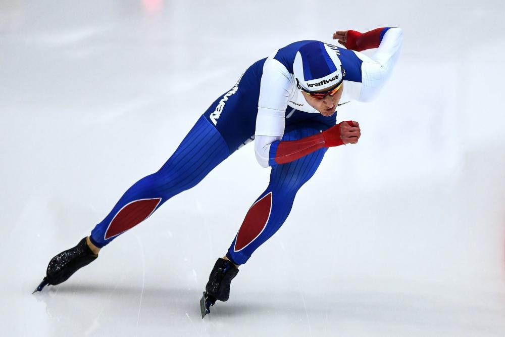 Динамовка Ангелина Голикова завоевала золото и бронзу на III этапе Кубка России по конькобежному спорту