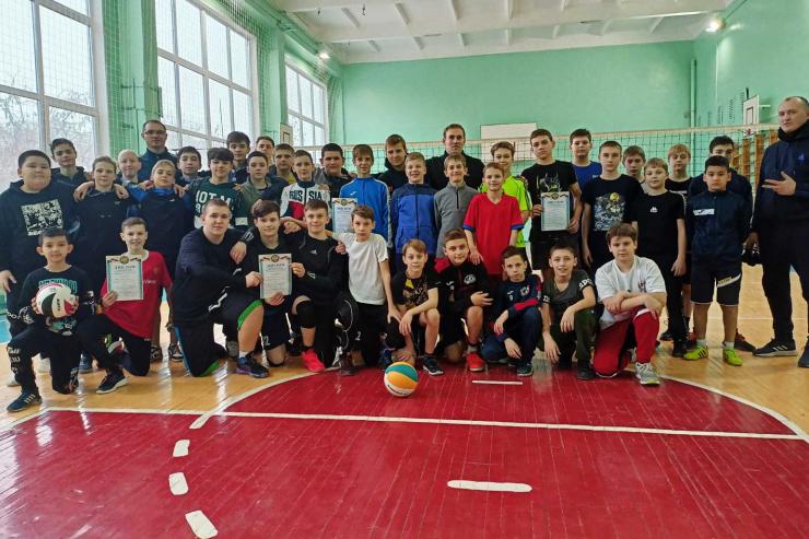В Омске при поддержке регионального отделения «Динамо» прошли соревнования по пионерболу среди юношей и девушек 